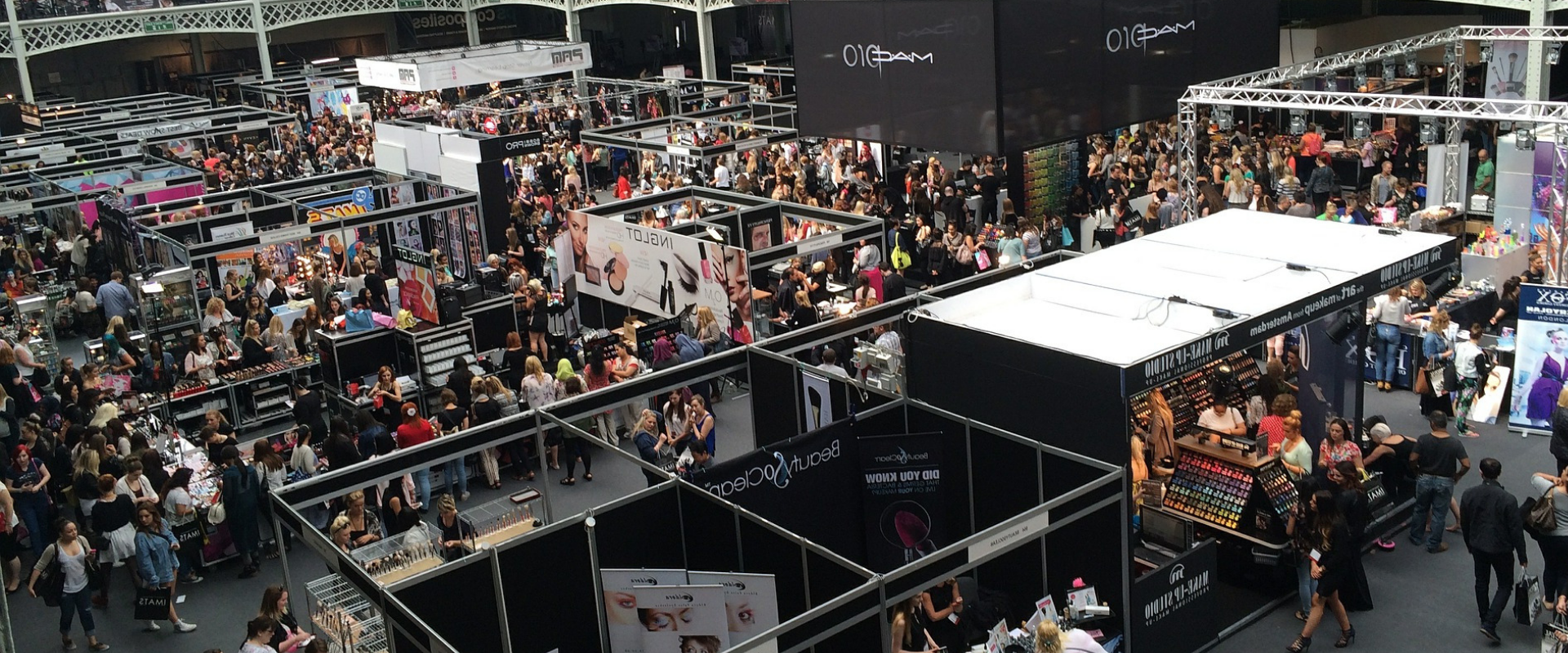 Top 5 Benefits of Exhibiting Your Business at a Trade Show