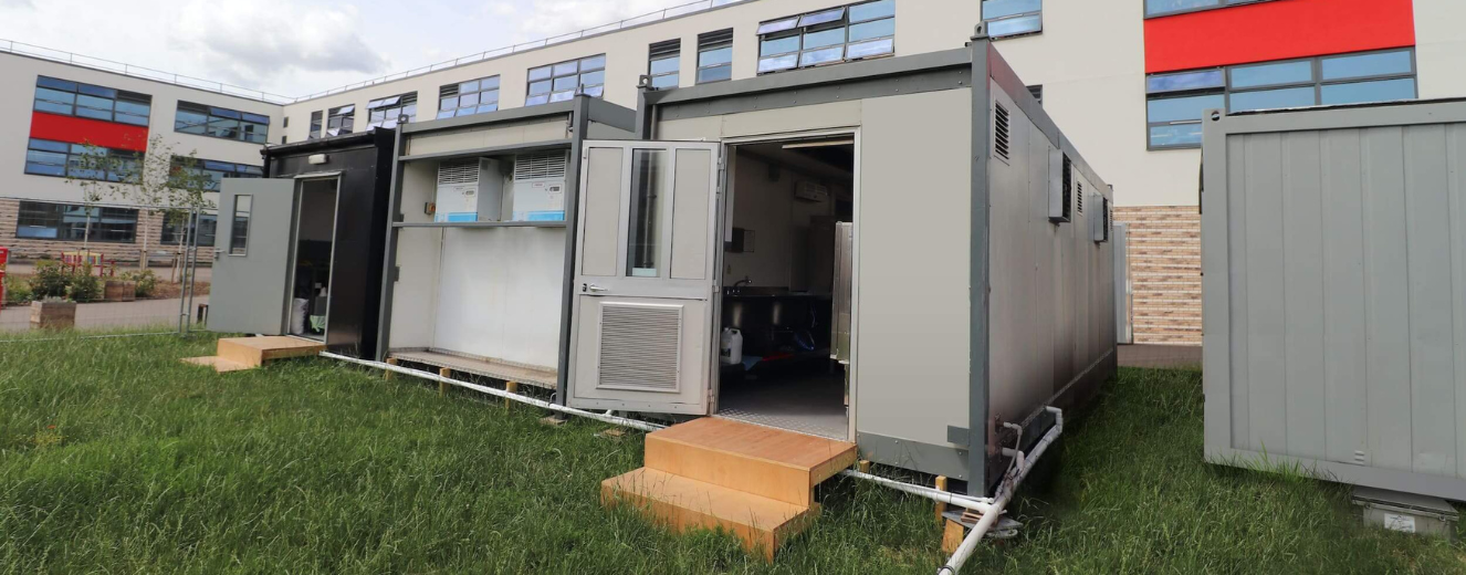 ¿Cuáles son los beneficios comerciales de alquilar una cocina temporal en lugar de comprar?